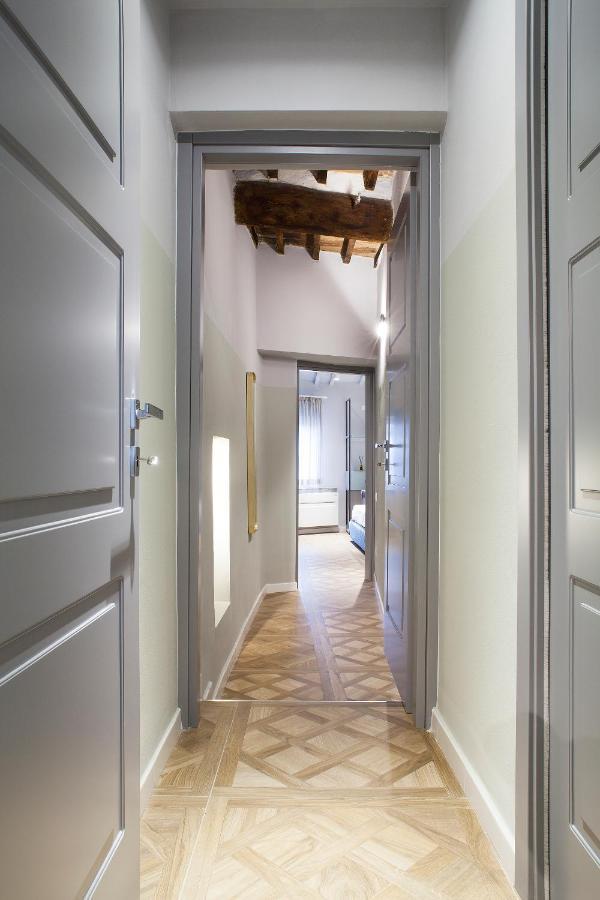 San Sebastiano Suite & Luxury Apartments Колле-ді-Валь-д'Ельса Екстер'єр фото