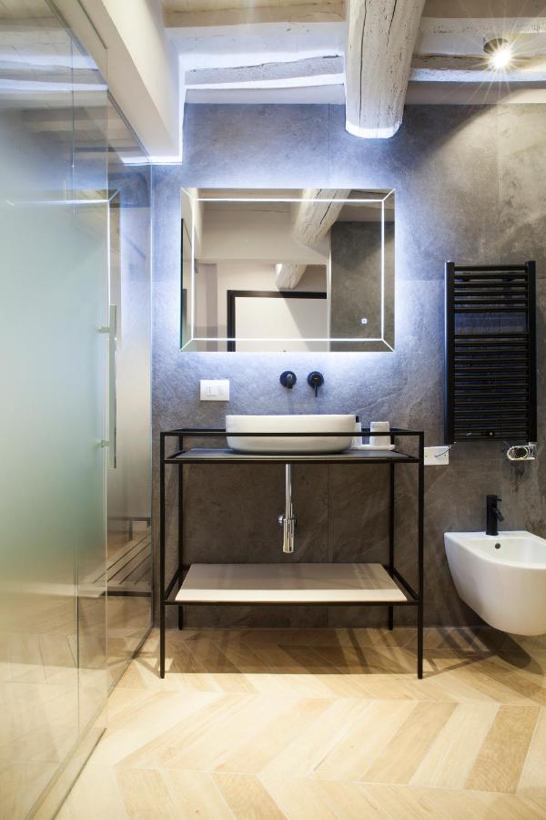 San Sebastiano Suite & Luxury Apartments Колле-ді-Валь-д'Ельса Екстер'єр фото