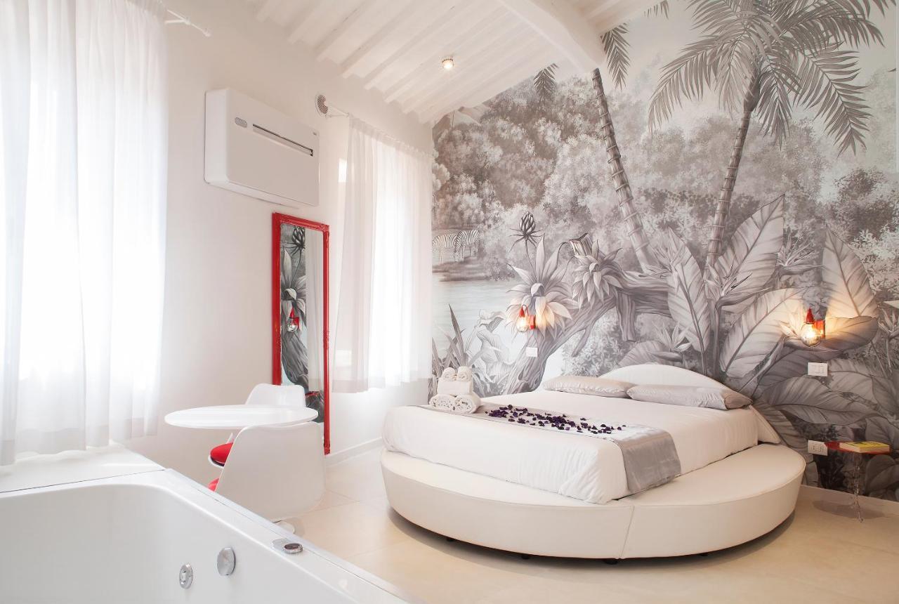 San Sebastiano Suite & Luxury Apartments Колле-ді-Валь-д'Ельса Екстер'єр фото